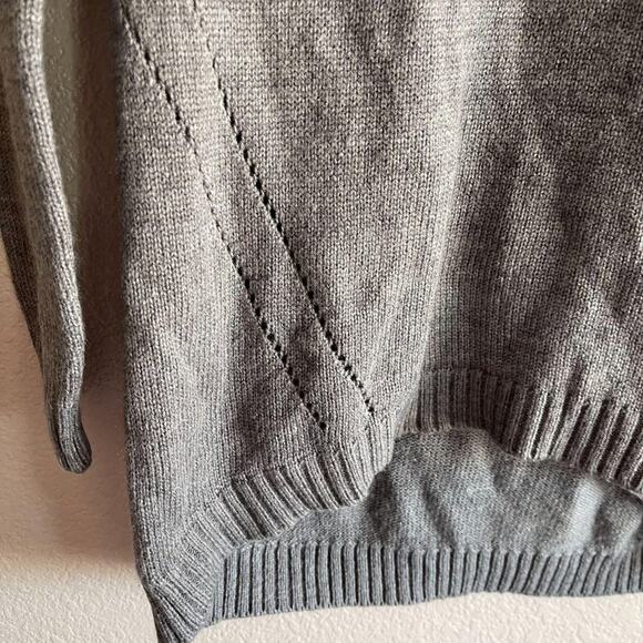 New York & Company Grey Turtle Neck Size Small - Picture 3 of 6